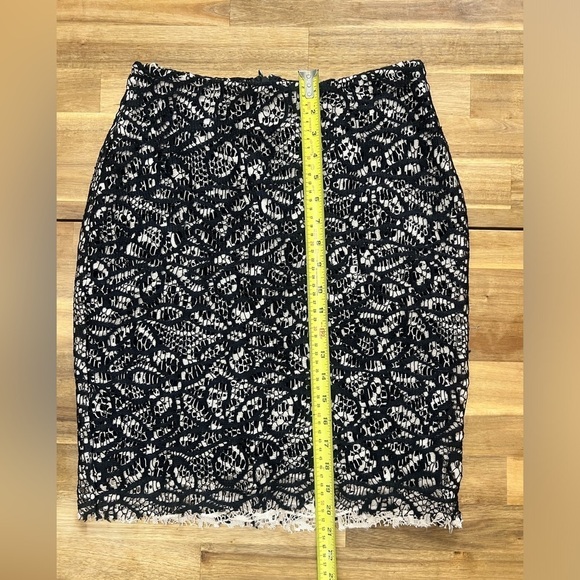 Weston Wear for Anthropologie Black Cream Layered Lace Back Zip Pencil Skirt XS - Picture 10 of 13